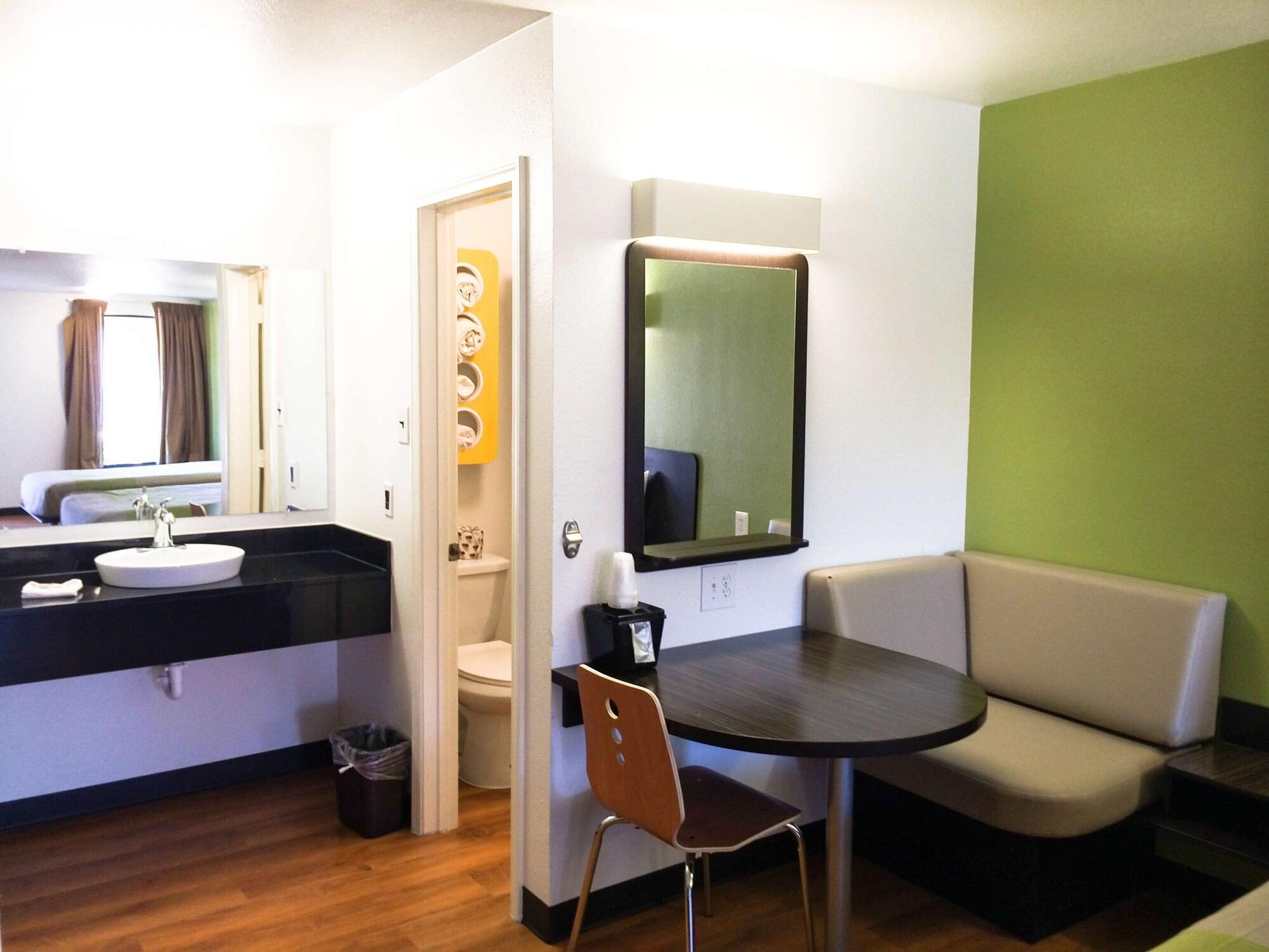 Motel 6-Longview, Tx - North Экстерьер фото