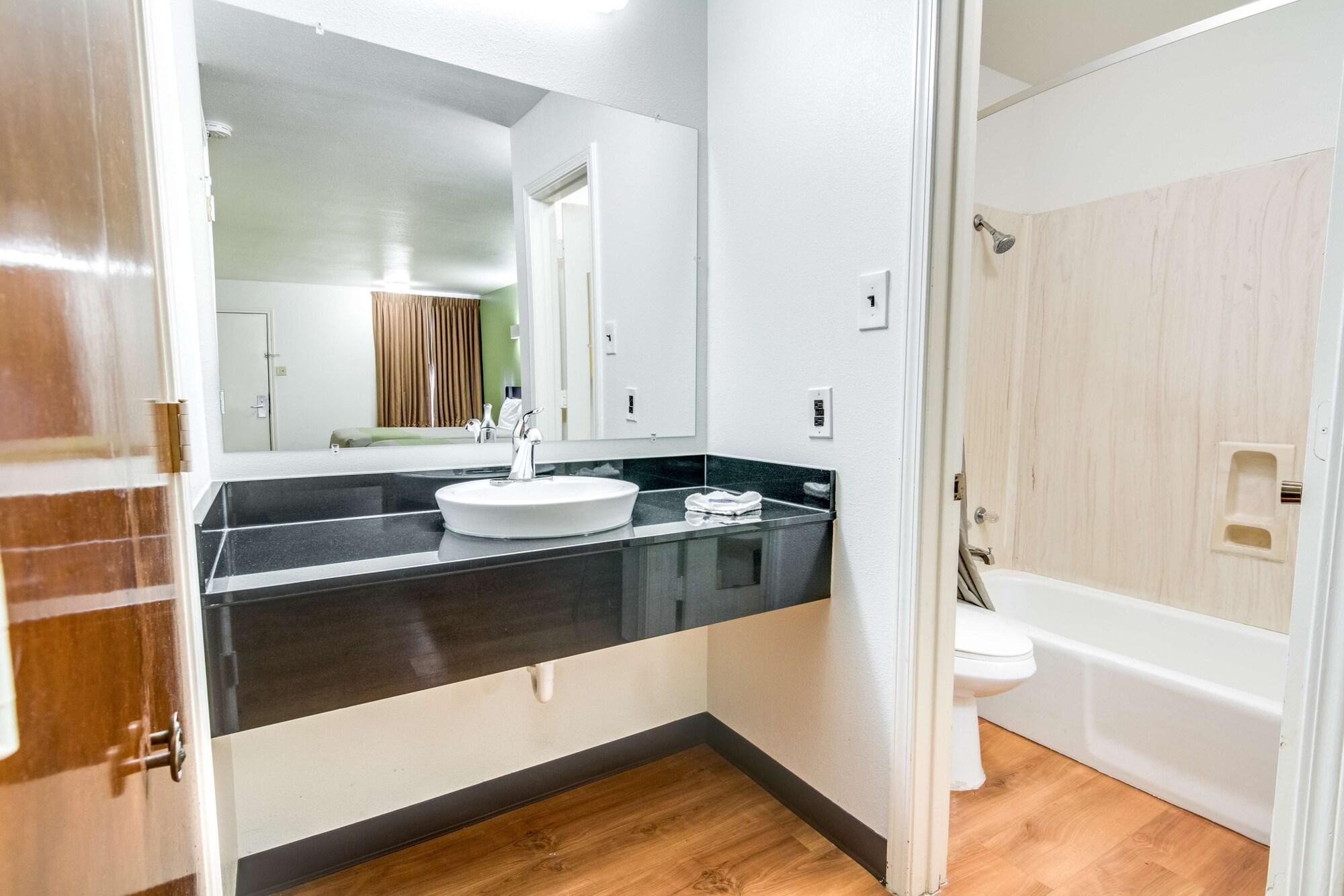 Motel 6-Longview, Tx - North Экстерьер фото